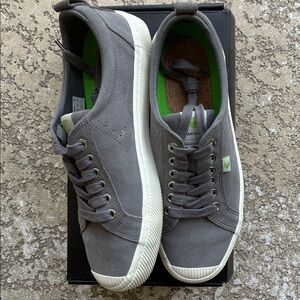 Used Cariuma Charcoal Sneakers with White Soles. Men’s 9.5. In great condition!